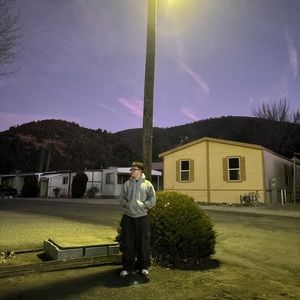 Meet your Posher, Logan